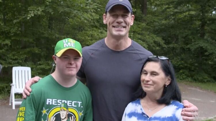 twitter | @WWE