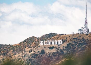 Unsplash | REVOLT