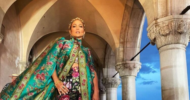 Instagram | @jlo
