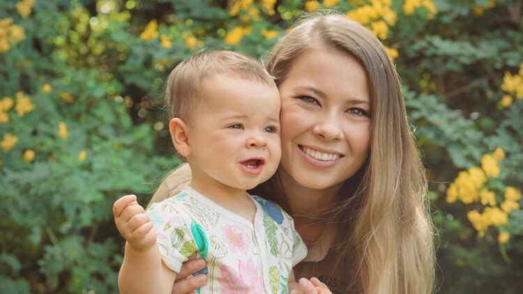 instagram | @bindisueirwin
