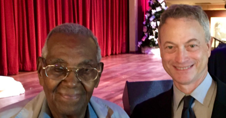 Twitter | @GarySinise