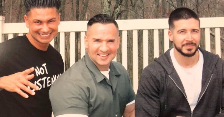 Instagram | @mikethesituation