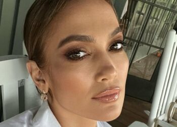 instagram | @jlo