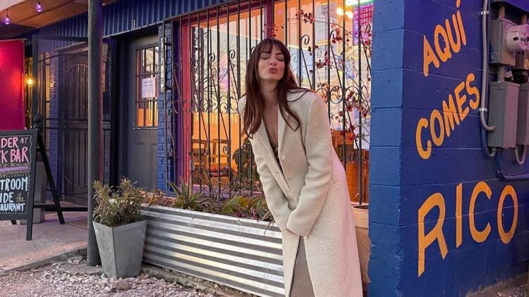 instagram | @annehathaway