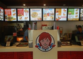 Wikimedia | https://commons.wikimedia.org/wiki/File:9070Wendy%27s_restaurants_in_the_Philippines_02.jpg