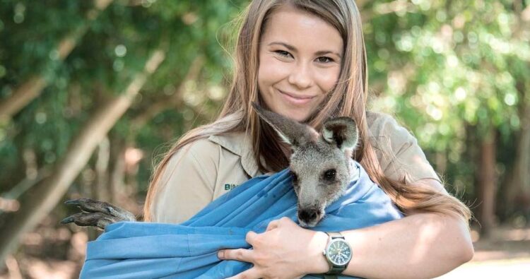 Instagram | @bindisueirwin