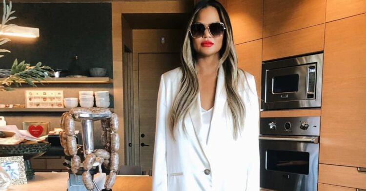 Instagram | @chrissyteigen