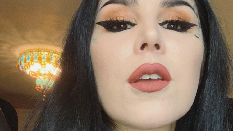instagram | @thekatvond