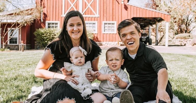 Instagram | @toriroloff