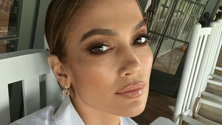 instagram | @jlo