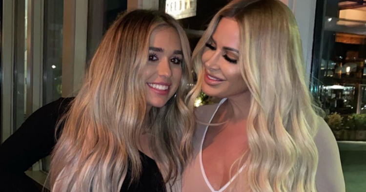 Instagram | @kimzolciakbiermann