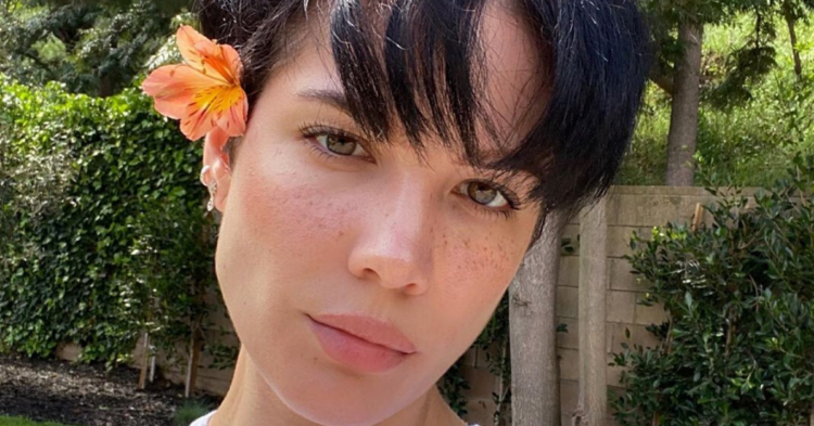 Instagram | @iamhalsey