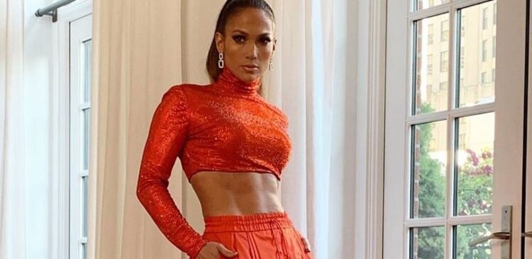 Instagram | @jlo