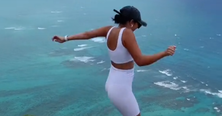 TikTok | @monicasanluiss