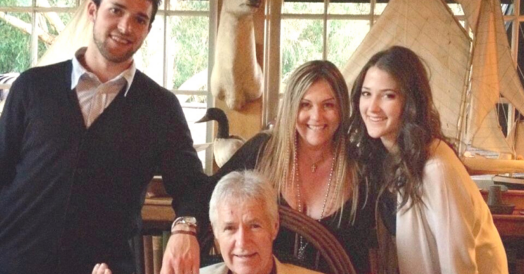 Instagram | @nickytrebek