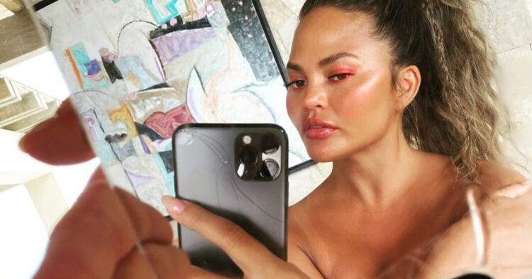 Instagram | @chrissyteigen