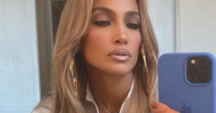 Instagram | @jlo