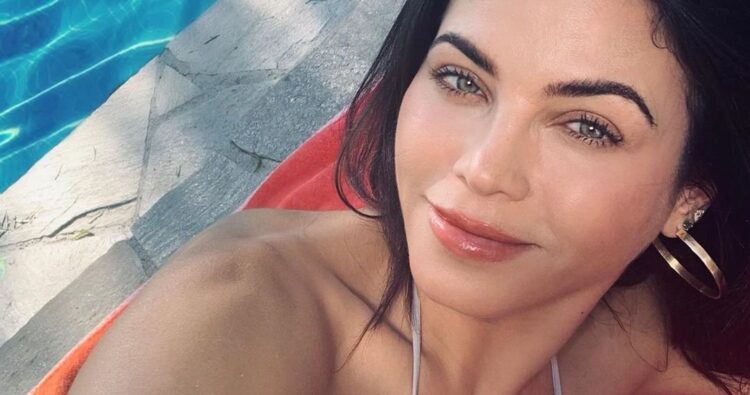 Instagram | @jennadewan