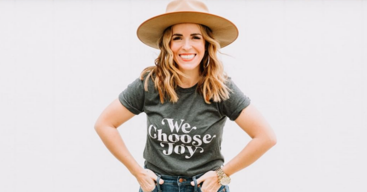 Instagram | @msrachelhollis