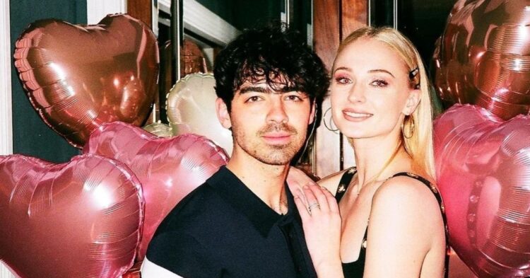Instagram | @sophiet