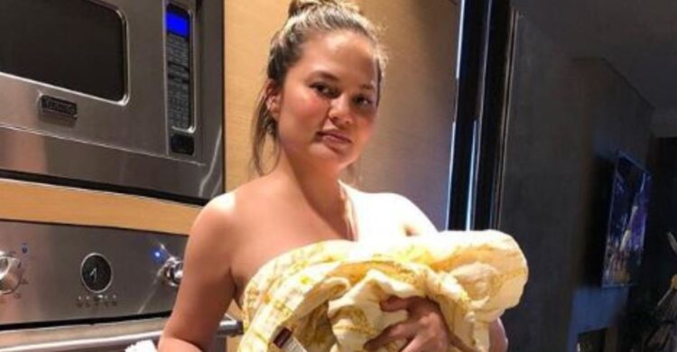 Instagram | @chrissyteigen