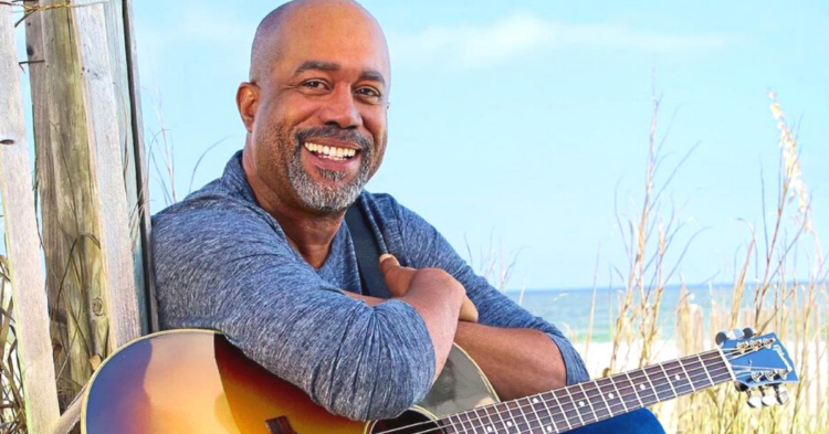 Instagram | @dariusrucker