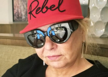 Instagram | @roseannebarr