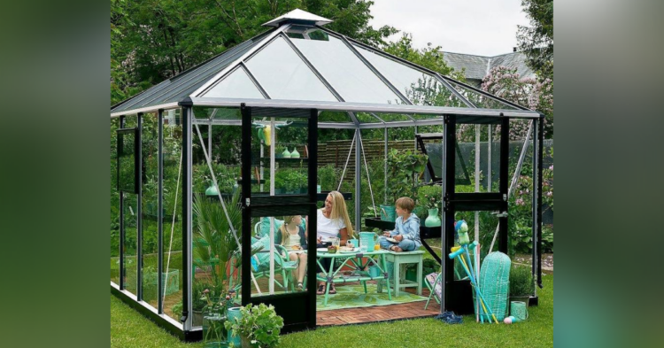Greenhouse Stores