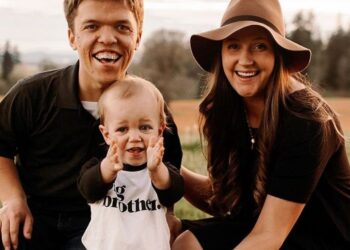 Instagram | @toriroloff