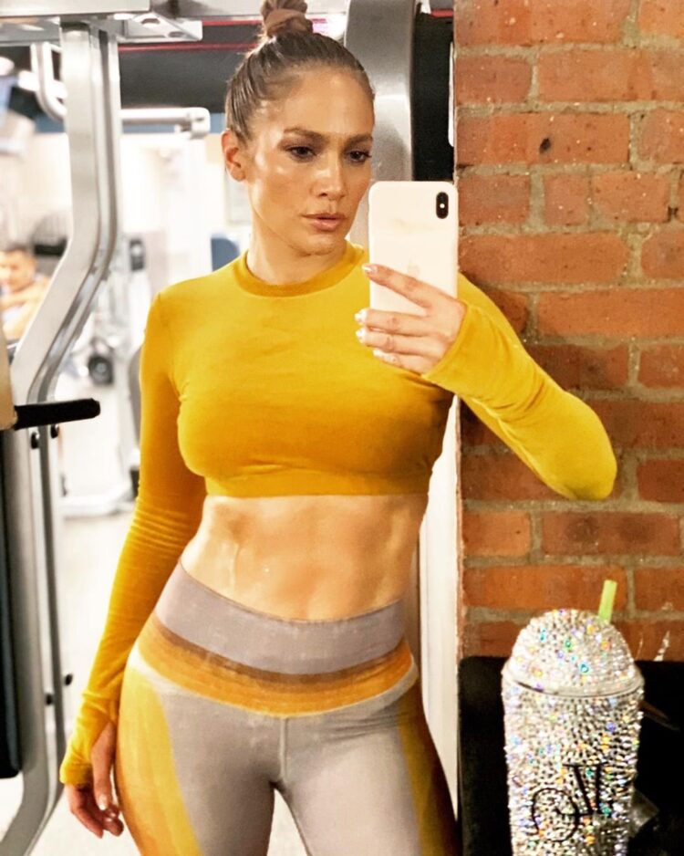 Instagram | @jlo