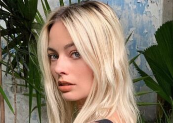 Instagram | @margotrobbie