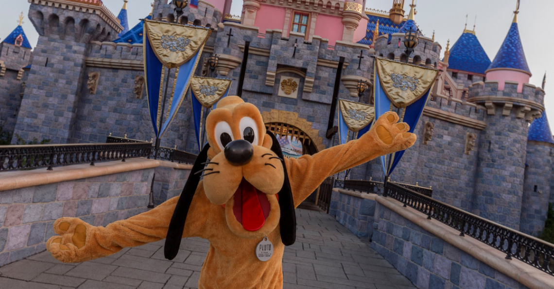 Facebook | Disneyland