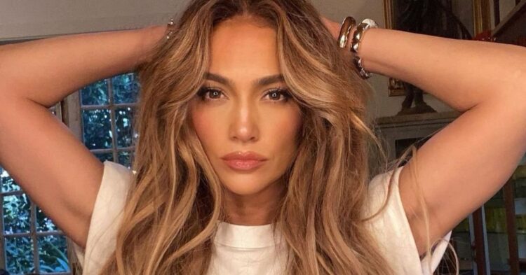 Instagram | @jlo