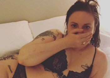 Instagram | @lenadunham