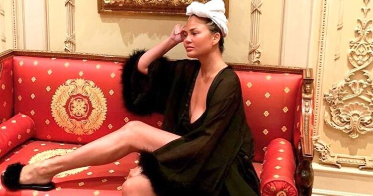 Instagram | @chrissyteigen