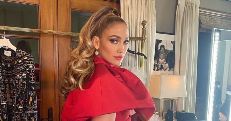 Instagram | @jlo