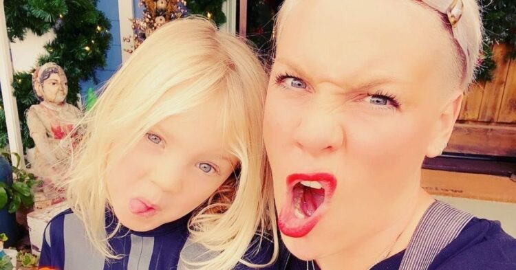 Instagram | @pink