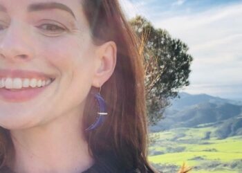 Instagram | @annehathaway
