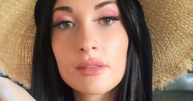Instagram | @spaceykacey
