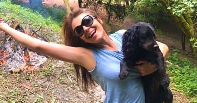 Instagram | @elizabethhurley1