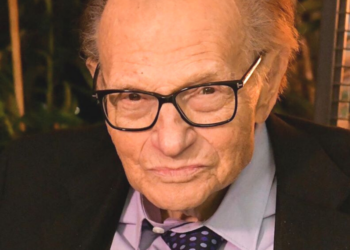 Instagram | @larrykingnow