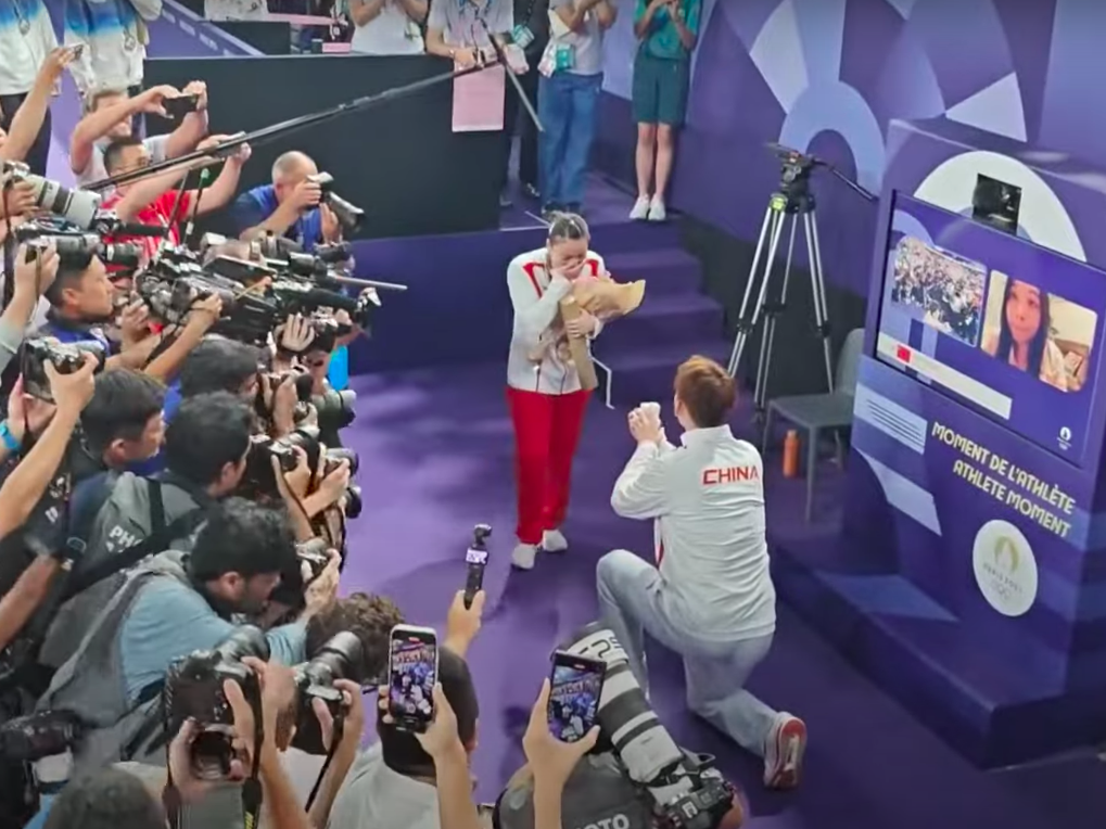 Liu Yuchen Huang Yaqiong engagement at 2024 Olympics in Paris 