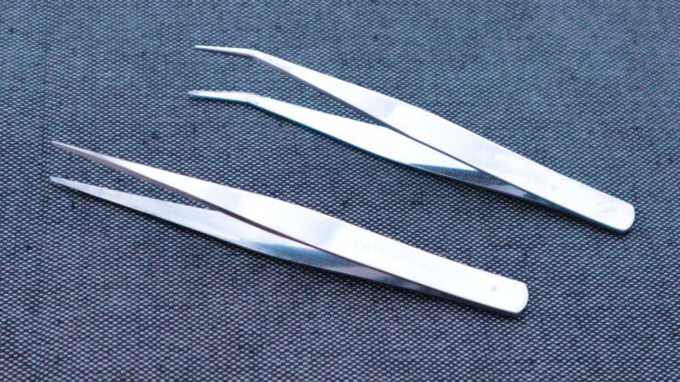 Two tweezers side by side