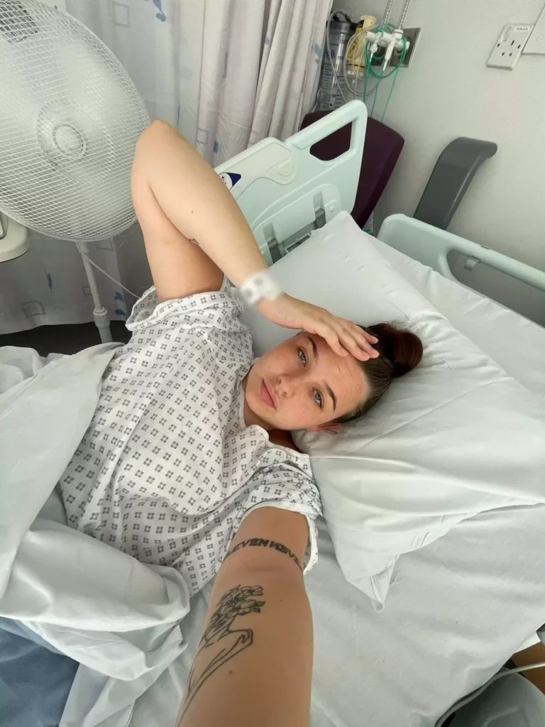 A selfie of Courtney Ingham at the hospital