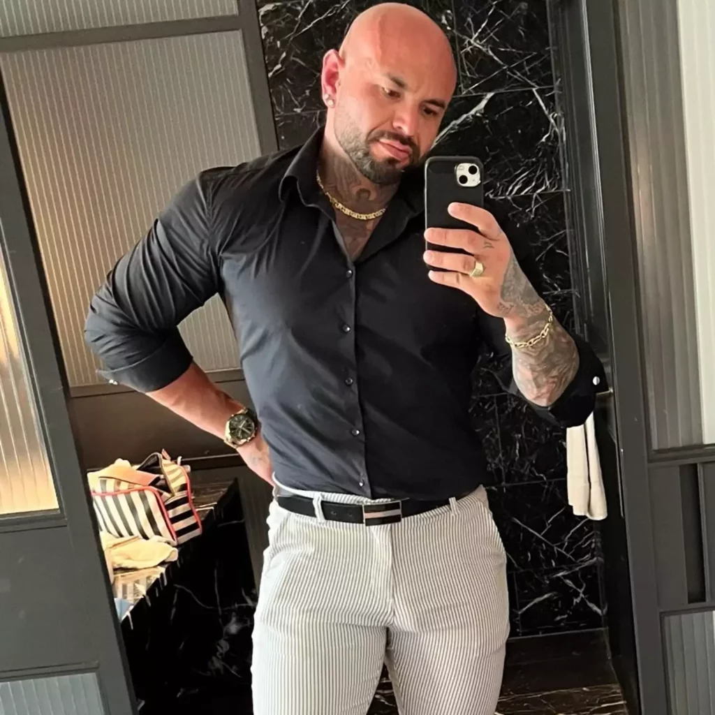 Giuliano Pirone mirror selfie