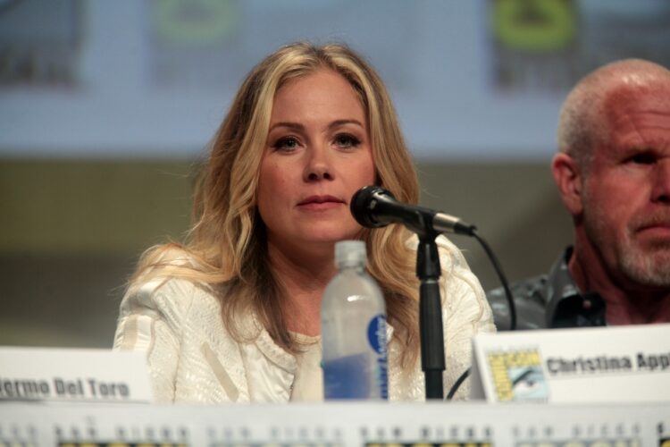 'Dead to Me' superstar Christina Applegate talks about her MS symptoms