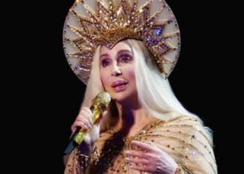 Cher in concert (Photo by Marco Piraccini/Archivio Marco Piraccini/Mondadori via Getty Images)