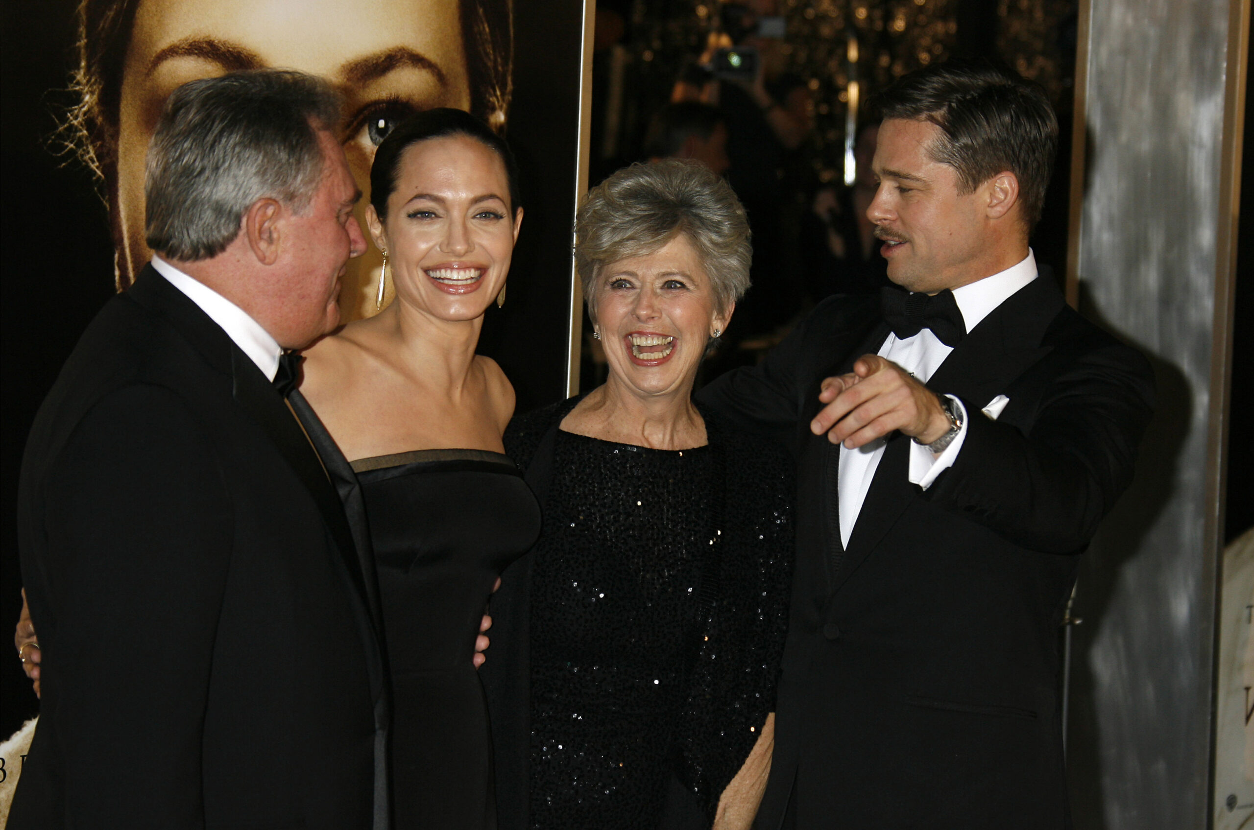 The Curious Case Of Benjamin Button Los Angeles Premiere - Arrivals