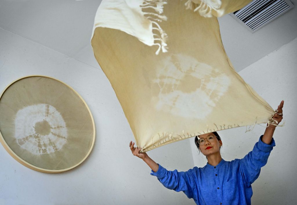 CHINA-HENAN-LUANCHUAN-PRINT AND DYE-INHERITOR (CN)