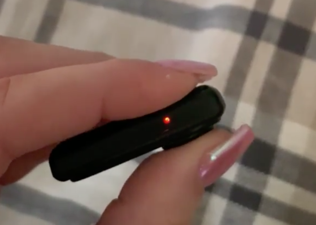 Another image of device posted by redditor (M-I-G-Y via Reddit)